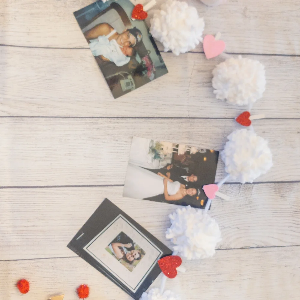 Valentines Photo Garland 6' Red or White